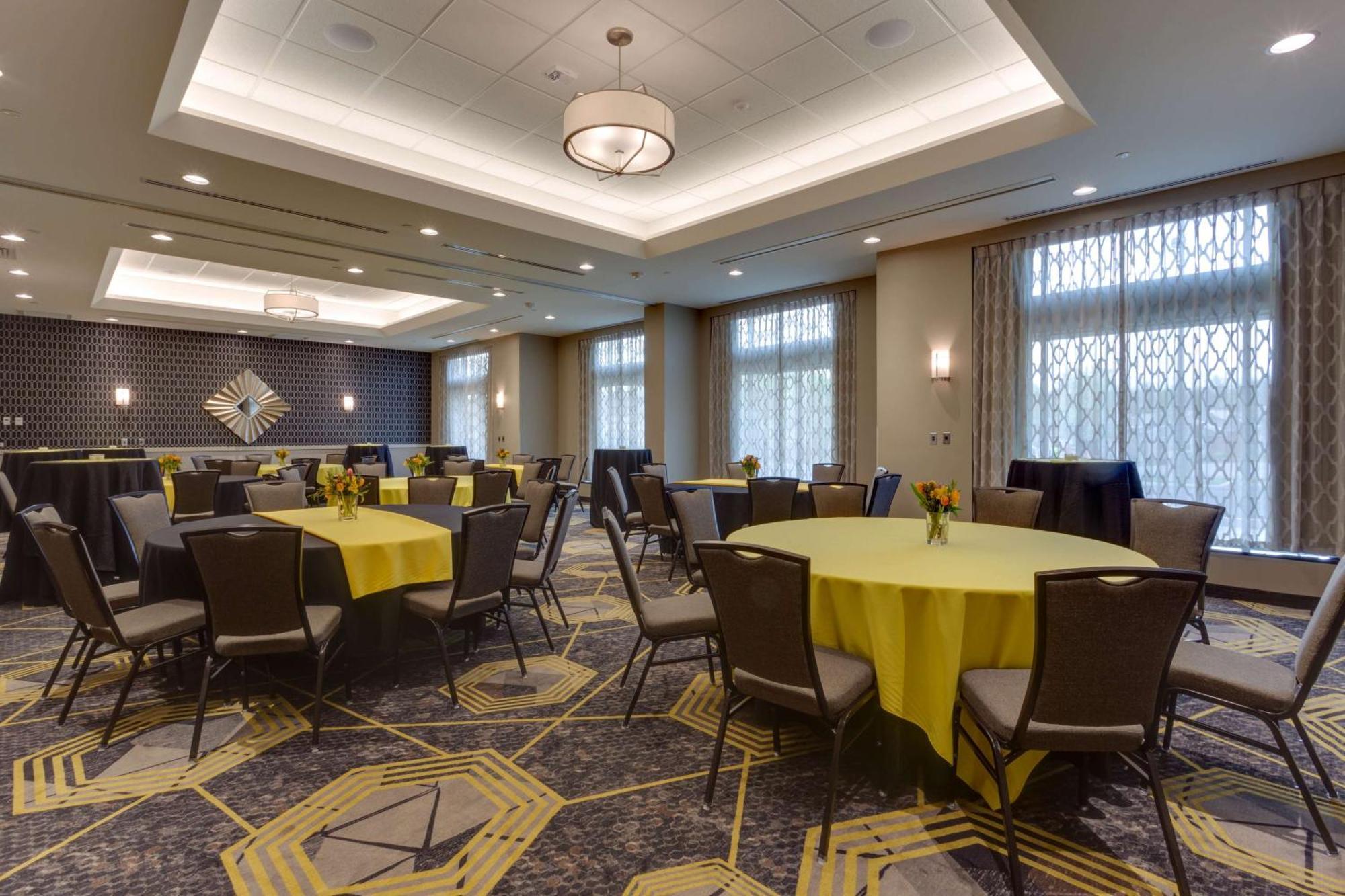 Hotel Drury Inn&suites Pittsburgh Airport Settlers Ridge Imperial